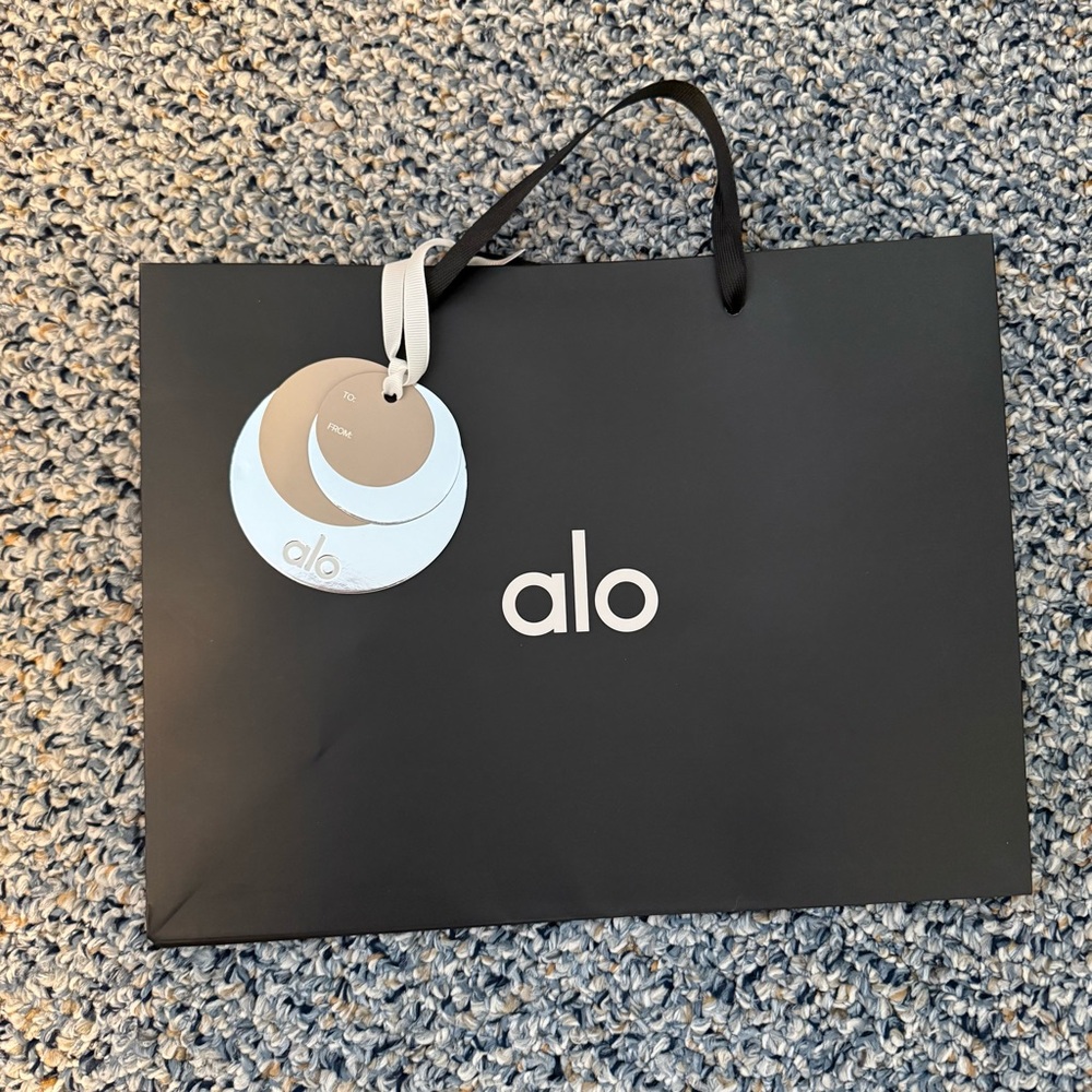 NWT ALO YOGA Holiday Gift Bag With Charm 13x5x10